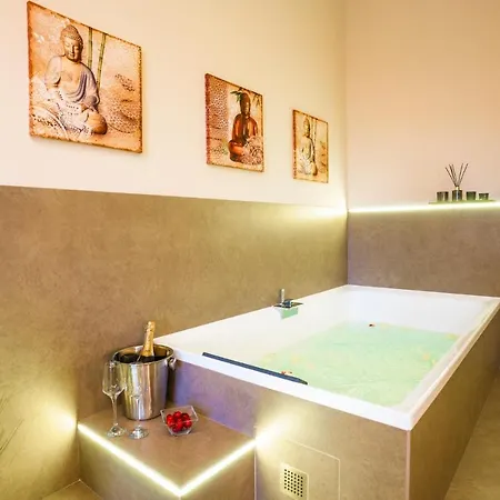 فندق مبيت وإفطار Etnic 4*